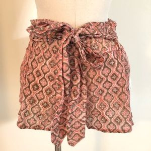 O’NEIL “Dario” shorts. Size small new with tags.